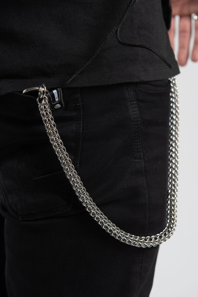 18" Multi-Ring Wallet Chain: Features:
Length: 18"
Multi-Ring Stainless Steel