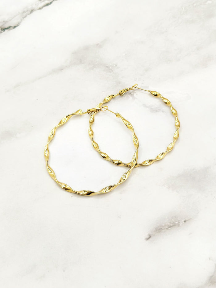 Tina Hoops (Gold)