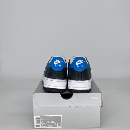NIKE AIR FORCE 1 LOW WHITE BLACK LIGHT PHOTO BLUE FN8008-001 SIZE 6/7.5W GS