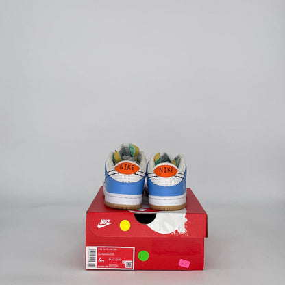 NIKE DUNK LOW NIKE 101 DX3363-100 SIZE 4/5.5W GS