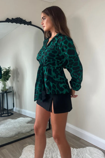 Brook Tie Front Top (Green/Animal)