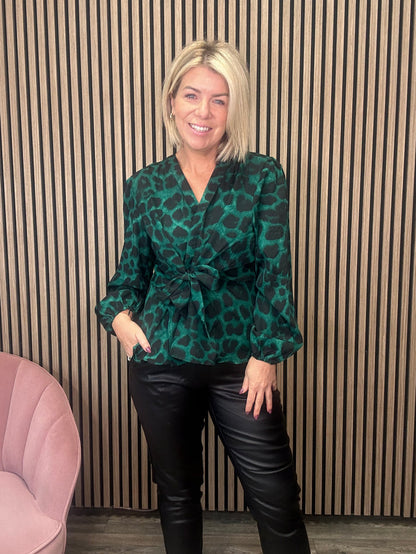 Brook Tie Front Top (Green/Animal)