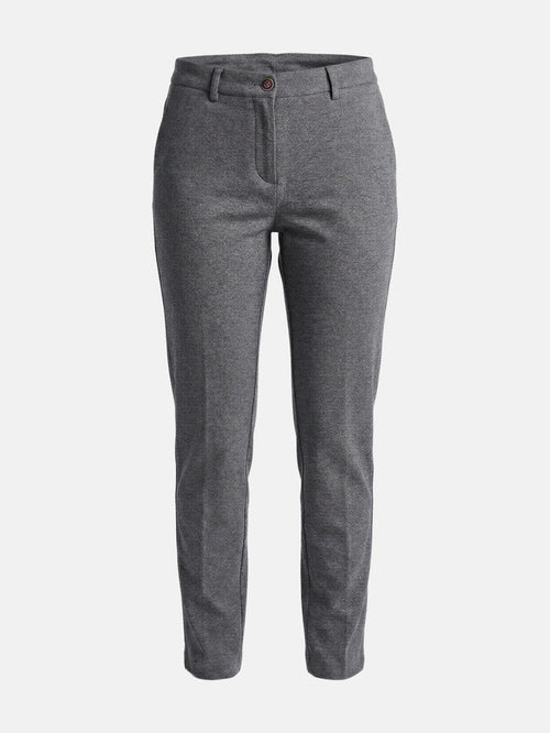 Grey slim-fit men's pantalon with button closure and belt loops, showcasing modern tailored trousers.