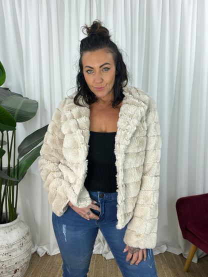 Della Faux Fur Jacket- Beige