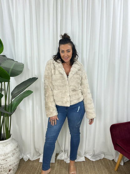 Della Faux Fur Jacket- Beige