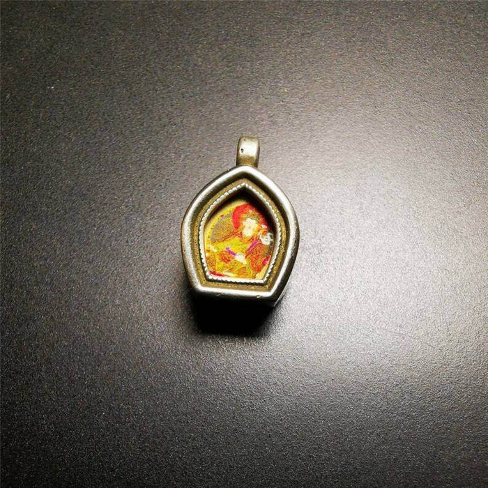 Guru Rinpoche Gau