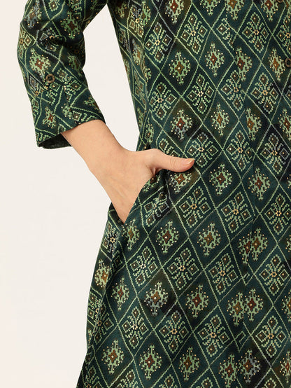 Green Geometric Printed Kurta, Princess Cur Kurta, A-Line Kurta, Geometric Print, Mandarin Collar kurta, printed kurta
