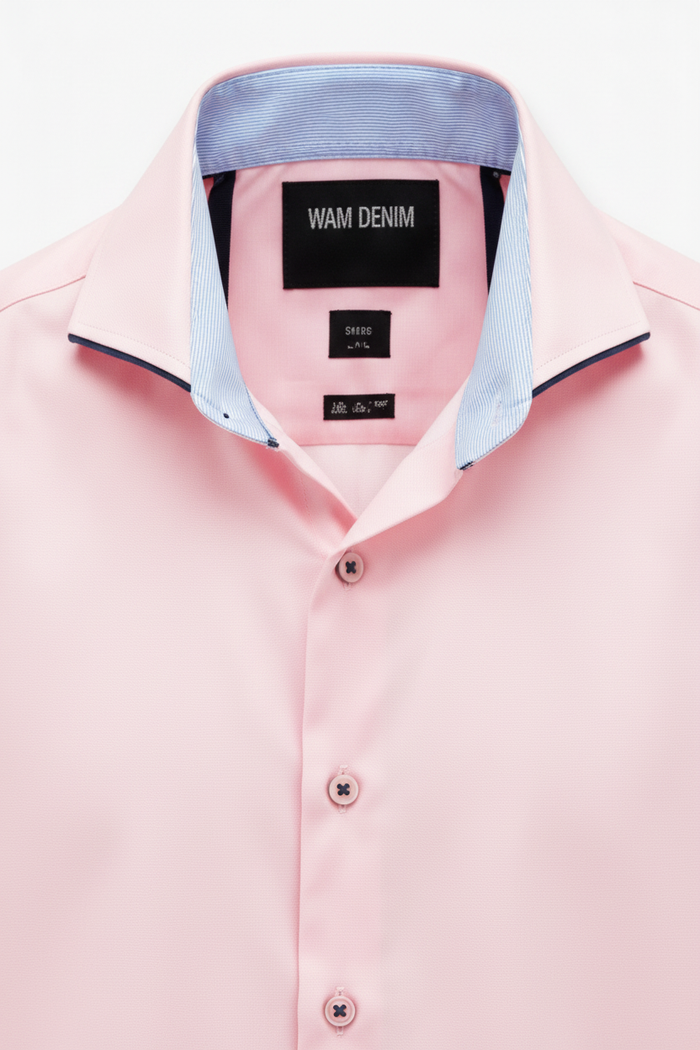 Wam Denim Seldor Pink Shirt – spread collar with light blue contrast inner lining close-up