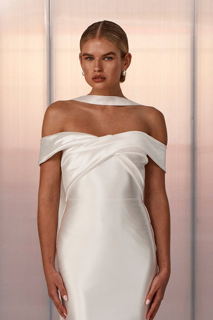 Lara Bridal pearl satin necktie