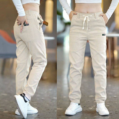 Black Men's 6-Pocket Track Sweatpants on Active Runner – Six Pockets for Everyday Essentials