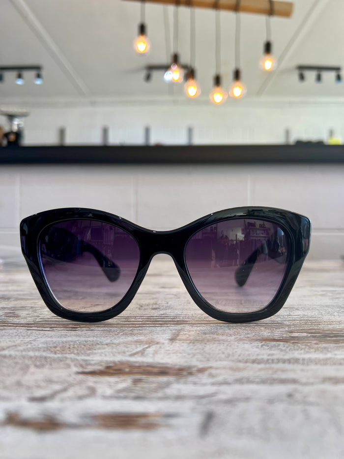 Metis Sunglasses - Black