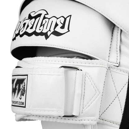 [Pre-Order] TUFF Muay Thai Punching Mitts White
