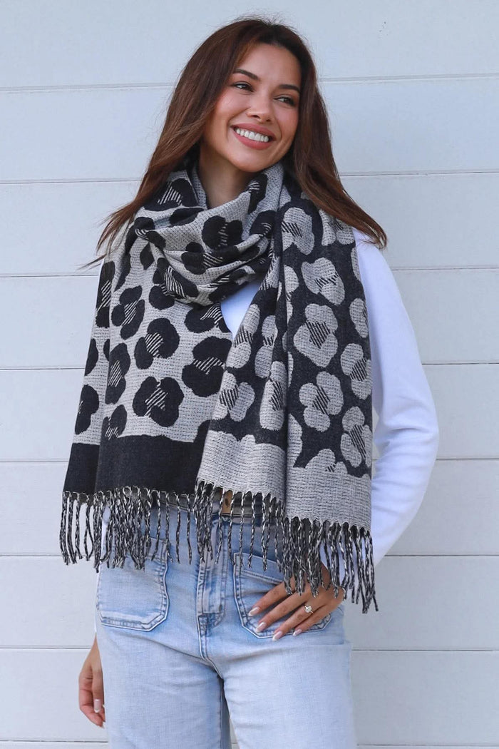 Remi Scarf