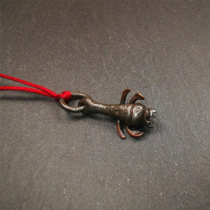 Scorpion Guru Amulet 1.26" - Tibetan Buddhist amulet, close-up detail