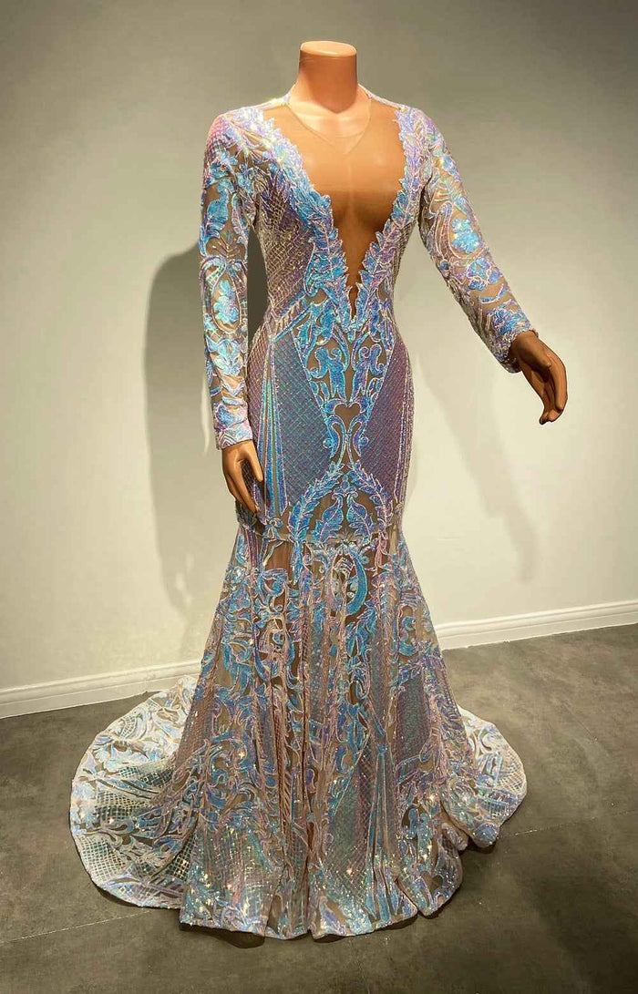 Sheer O-Neck Long Sleeve Prom Dress for Elegant Evening Wear