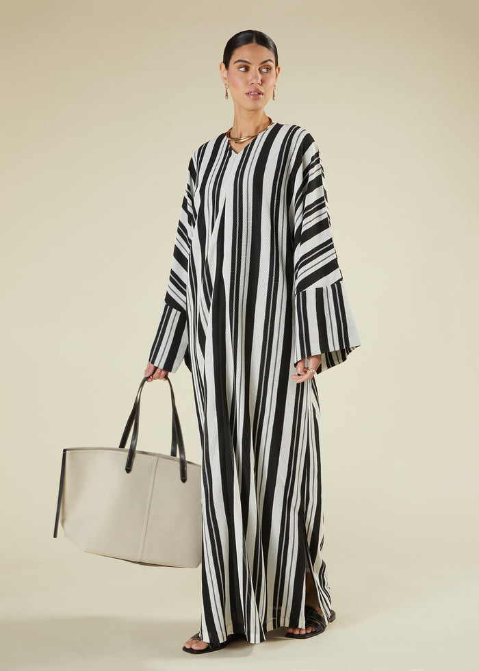 Single Pleat Crochet Kaftan