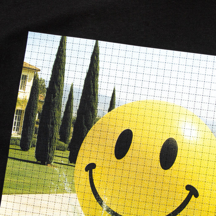 Smiley Poolside Trip Back Print - Tshirt - Black