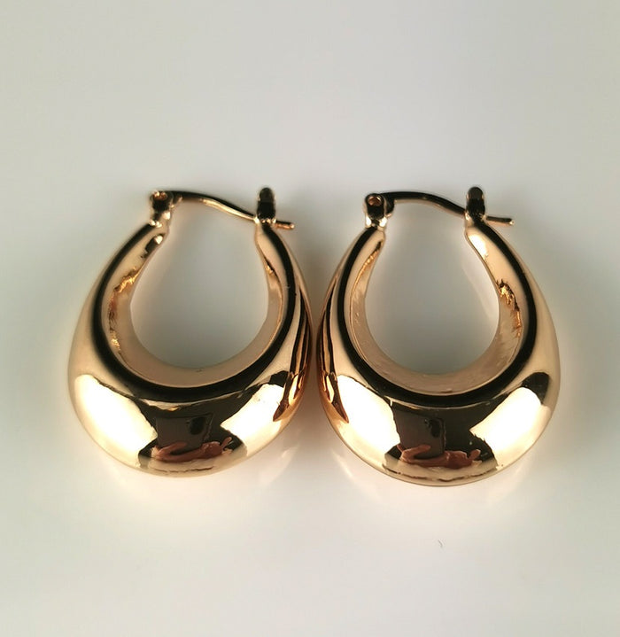 Teardrop Chunky Hoop - Gold