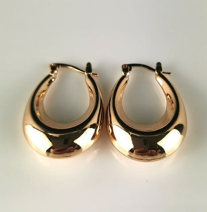 Teardrop Chunky Hoop - Gold