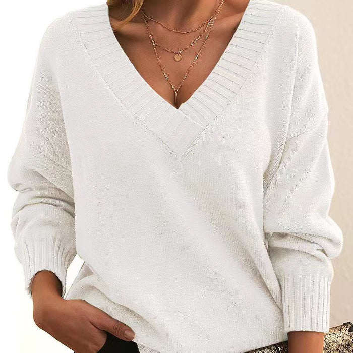 Plush V-neck sweater – loose silhouette with regular sleeves and stretch