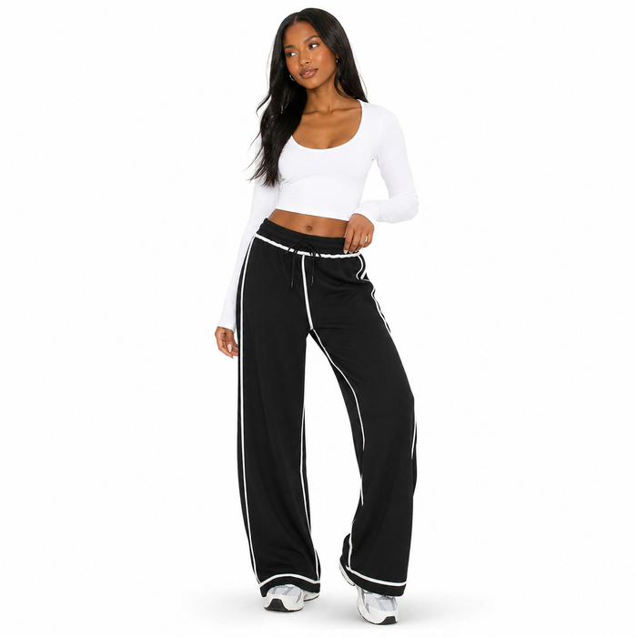 High waist women's sweatpants with a wide leg silhouette soft cotton comfort and flexible micro elasticity for easy movement.